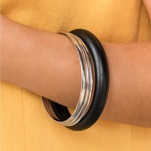 ❤️‍🔥5/$25❤️‍🔥 Adventurous Attitude Black Bracelet